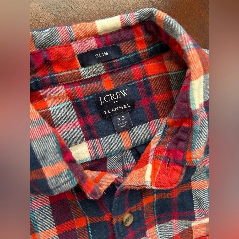J. CREW Women  Plaid Button-Up Shirt size XS slim